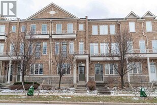 7248 Triumph Ln in Mississauga, ON - Building Photo