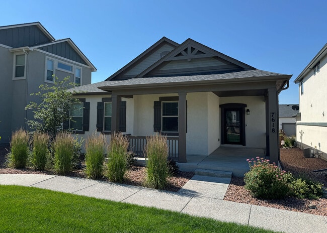 7618 Red River Way in Colorado Springs, CO - Foto de edificio - Building Photo