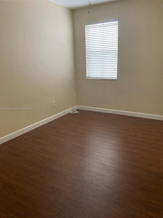 153 SE 28th Ter