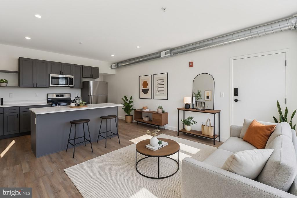 610 S 6th St-Unit -4A in Philadelphia, PA - Building Photo