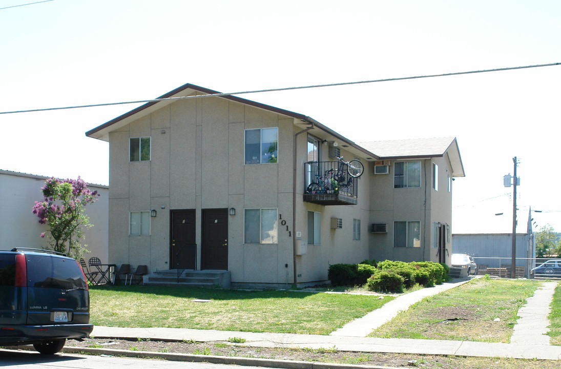 1011 W Sinto Ave in Spokane, WA - Foto de edificio