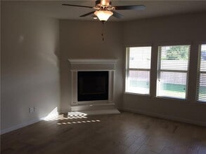 104 Morning Star Ln in Waxahachie, TX - Building Photo - Building Photo