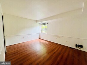10570 Twin Rivers Rd in Columbia, MD - Building Photo - Building Photo