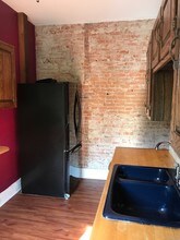 509 Chestnut St, Unit Apt 2 in Dubuque, IA - Building Photo - Building Photo