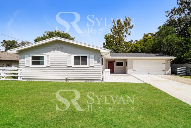 9263 Gerona St in Spring Hill, FL - Building Photo - Building Photo