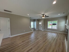 410 S Vance St in Fremont, NC - Building Photo - Building Photo