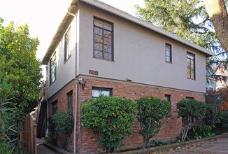 2512 O St in Sacramento, CA - Foto de edificio - Building Photo