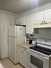4640 NW 79th Ave in Doral, FL - Building Photo - Building Photo