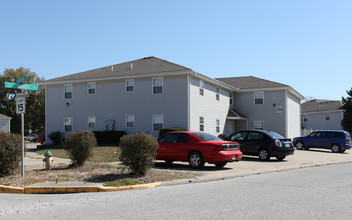 Uptegrove Apartments in Knob Noster, MO - Building Photo - Building Photo