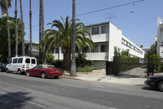 5411 Russell Ave in Los Angeles, CA - Building Photo - Building Photo