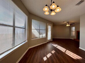 8905 Schick Rd in Austin, TX - Building Photo - Building Photo