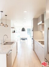 2346 Manning Ave in Los Angeles, CA - Building Photo - Building Photo