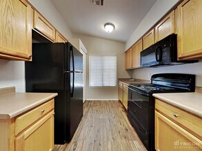 18307 N 147th Dr in Surprise, AZ - Foto de edificio - Building Photo