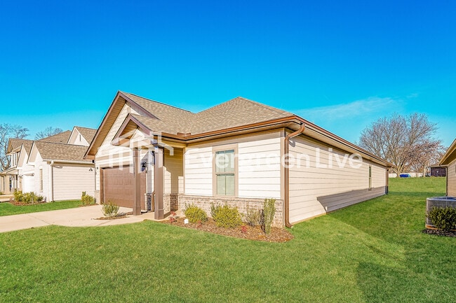 15785 Ruthie Lynn Dr in Athens, AL - Building Photo - Building Photo