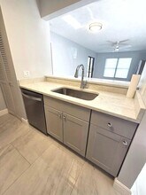 6551 SE Federal Hwy in Stuart, FL - Building Photo - Building Photo