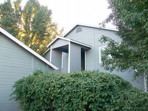 3148 N Esquire Dr in Boise, ID - Building Photo - Building Photo