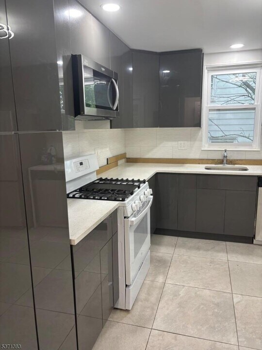 360 W South Orange Ave in South Orange, NJ - Building Photo