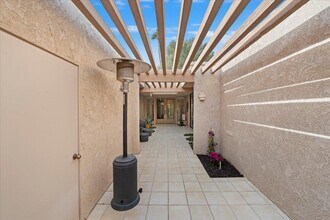 43223 Lacovia Dr in Bermuda Dunes, CA - Building Photo - Building Photo