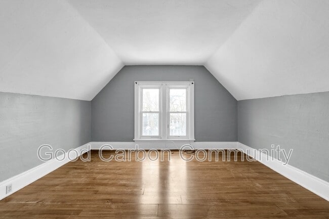 319 W Utica St in Buffalo, NY - Building Photo - Building Photo