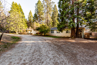 11459 Red Dog Rd in Nevada City, CA - Building Photo - Building Photo