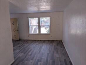 2605 N Ayers Ave, Unit Downstairs in Fort Worth, TX - Building Photo - Building Photo