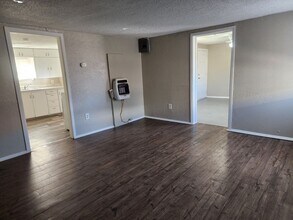 216 S Avenue I in Portales, NM - Building Photo - Building Photo