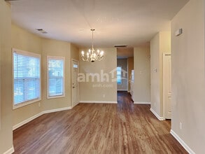 2341 Suwanee Pointe Dr in Lawrenceville, GA - Building Photo - Building Photo