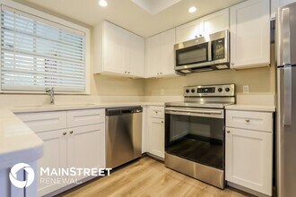 2120 Redleaf Dr in Brandon, FL - Foto de edificio - Building Photo