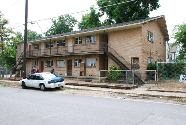 San Jacinto Apartments in Dallas, TX - Building Photo - Building Photo