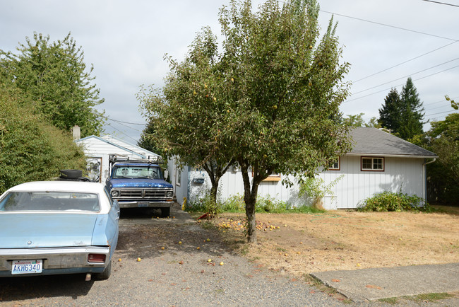 1302 Brandt Rd in Vancouver, WA - Building Photo - Building Photo