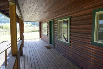 1492 Palo Alto Rd in Sequim, WA - Building Photo - Building Photo