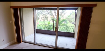 140 NW 87th Ave in Miami, FL - Building Photo - Building Photo