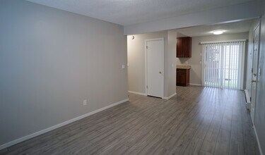 11914 1st Ave SW, Unit 1 in Seattle, WA - Foto de edificio - Building Photo