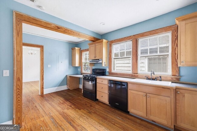 114 E Maple St in Decatur, GA - Building Photo - Building Photo