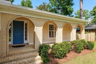 175 Creekview Cir in Martinez, GA - Building Photo - Building Photo