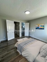 1240 W 105th St in Los Angeles, CA - Building Photo - Building Photo