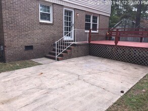 7035 Darnell St in Fayetteville, NC - Building Photo - Building Photo