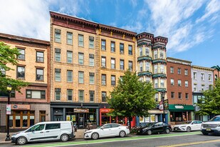 112 Washington St in Hoboken, NJ - Building Photo