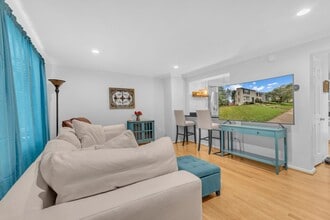 7113 Latour Ct in Alexandria, VA - Building Photo - Building Photo