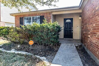 9810 Magnolia Run in San Antonio, TX - Building Photo - Building Photo