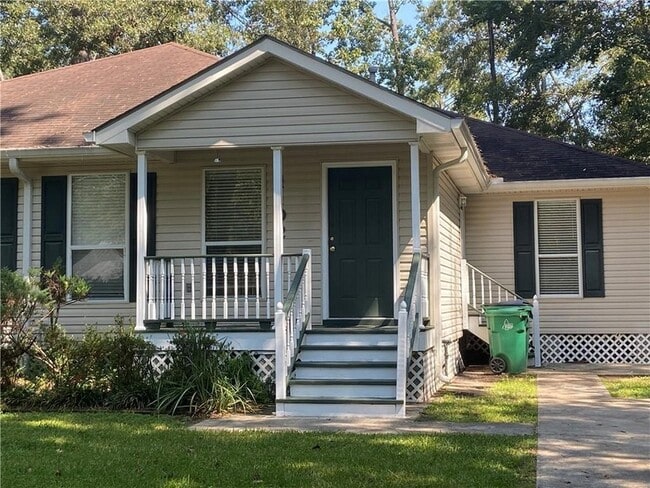 1102 W 22nd Ave, Unit 6 in Covington, LA - Building Photo - Building Photo