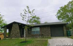 property at 7526 Valley Oak