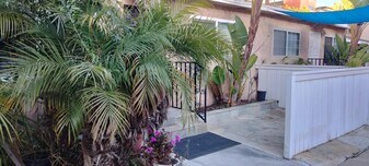2620 Vanderbilt Ln, Unit C in Redondo Beach, CA - Building Photo
