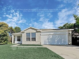 1060 Pullman Dr in Saginaw, TX - Building Photo