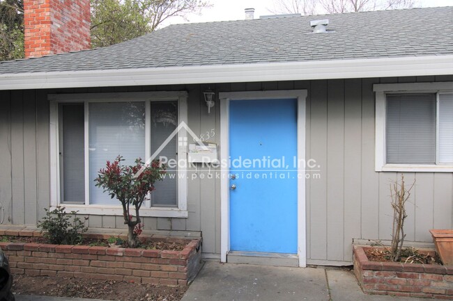 9835 Lincoln Village Dr in Sacramento, CA - Building Photo - Building Photo