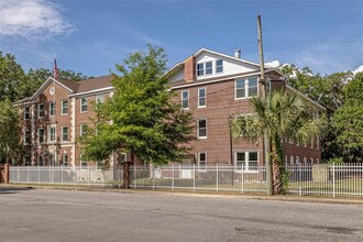 519 Norwich St in Brunswick, GA - Building Photo - Building Photo