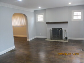 17573 Monica St in Detroit, MI - Foto de edificio - Building Photo