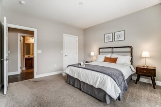 851 Sherwood Ln in Westerville, OH - Building Photo - Building Photo