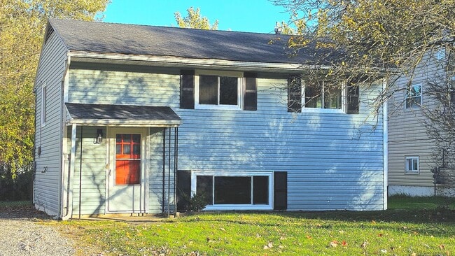 property at 1258 Richard Ct