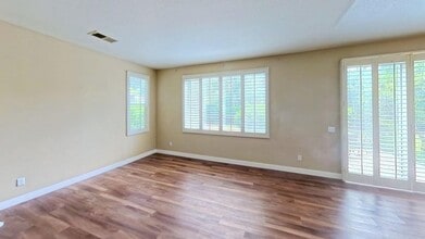 23718 Bella Vista Rd in Corona, CA - Building Photo - Building Photo